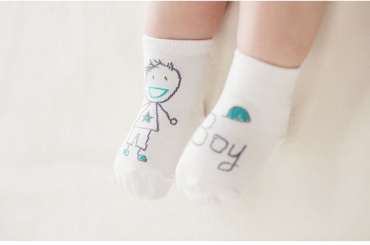 Mùa thu và mùa đông dễ thương của trẻ em Hàn Quốc vớ cotton trẻ em chống trơn trượt trong vớ ống vớ bé terry dày thời trang bé trai