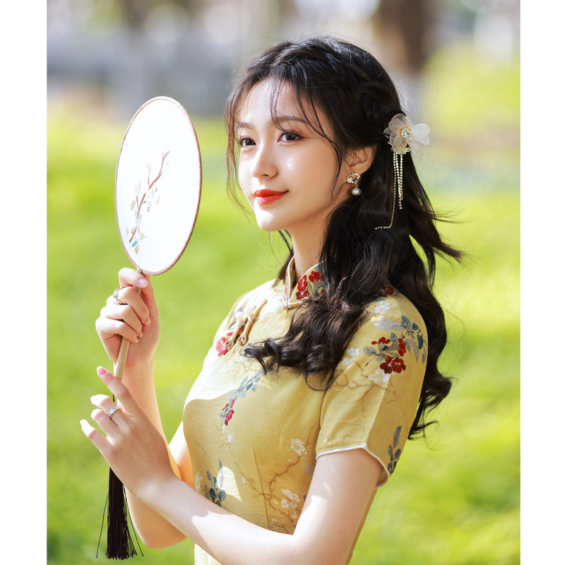 Improved cheongsam young girl 2022 new retro small temperament simple and elegant slim dress