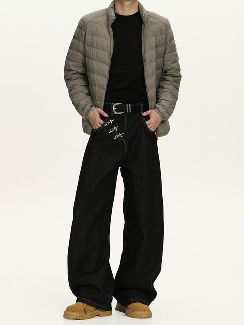 A Carton American-Style Raw Denim Scimitar-Cut Jeans for Men and Women, Baggy Design, Raw Denim Wide-Leg Casual Pants