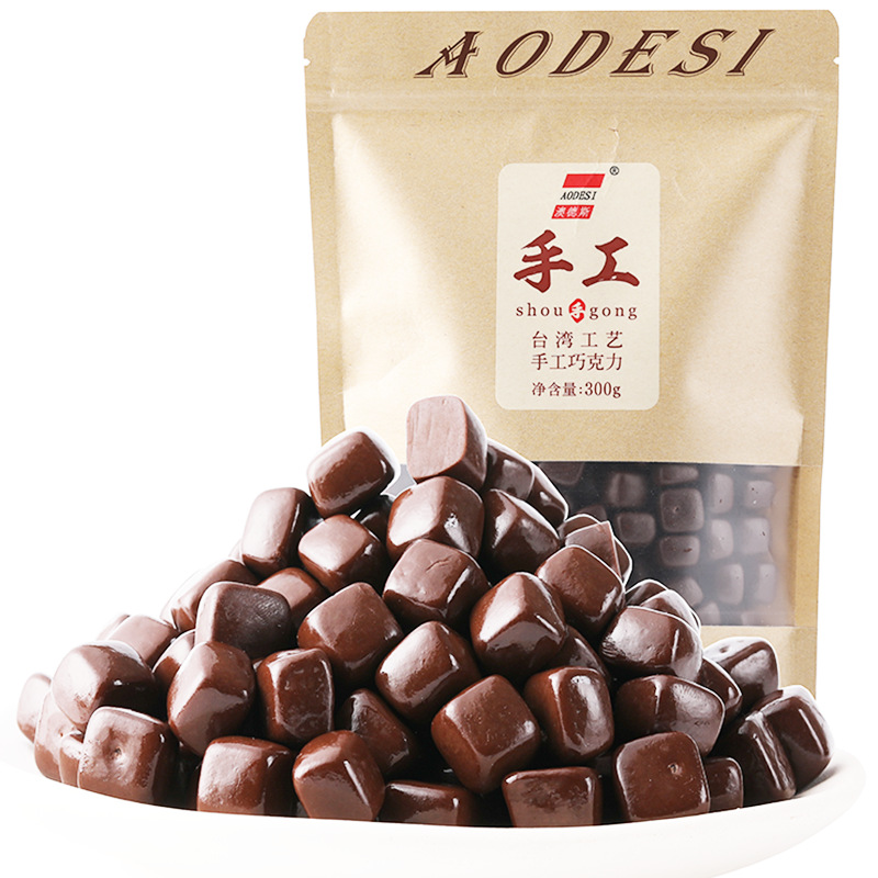Odes Chocolate 300g Handmade Almond Sandwich Chocolate Bean Net Red Snack Nut Dark Chocolate Bulk
