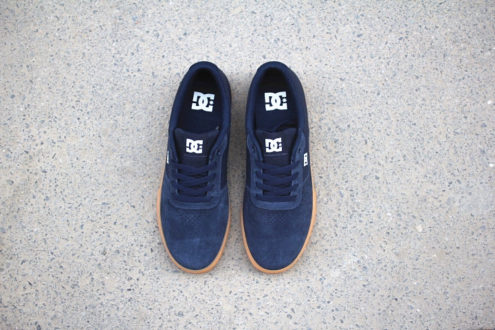 Giày skate đường phố màu xanh đậm Giày DC thấp giúp giày nam và nữ Chuyển đổi giày lông thú DC - Dép / giày thường giày thể thao nam nike
