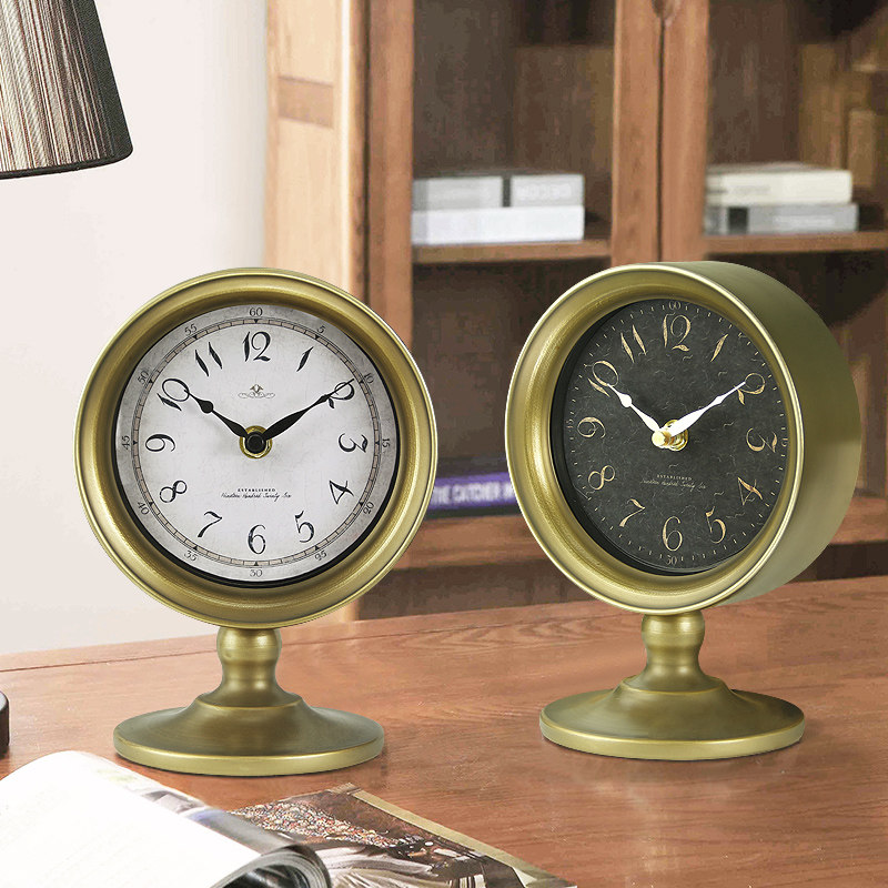 European retro clock Living room American table clock ornaments Desktop clock Bedroom pendulum clock Desktop creative clock decoration