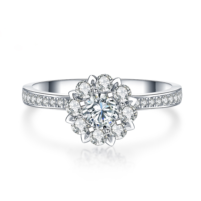 Hand holding flower diamond ring female diamond ring proposal 1 carat effect marriage a brick stone group set