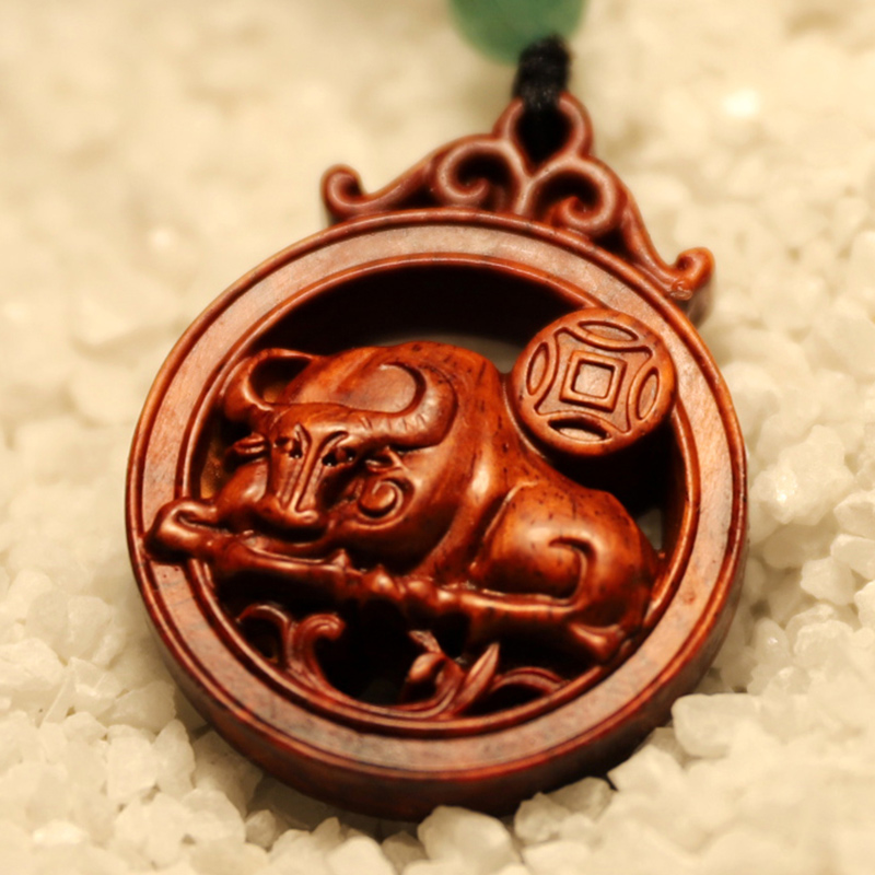 Mahogany leaf rosewood native life year zodiac pendant male and female rat cow tiger rabbit dragon snake horse sheep monkey chicken dog pig necklace male