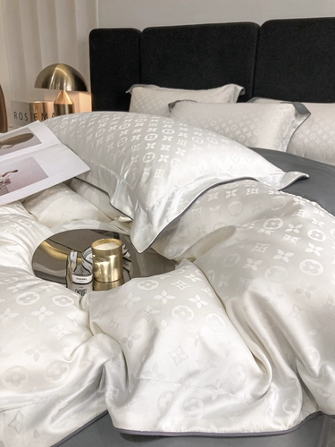 Летний шелковый шелковистый комплект, пододеяльник, простыня, легкий роскошный стиль, 4 предмета, постельные принадлежности