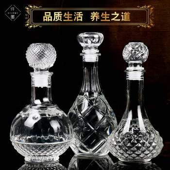 Sealed glass wine bottles, high-end wineware and wine cabinet decoration