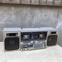 You can use vintage Sharp GF800Z dual card recorder recorder collection to decorate antique old objects nostalgic