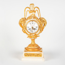 Tim European Antiques Western Antiquities French Home Decoration Ornaments Mechanical Movement Marble Gilt Table Clock