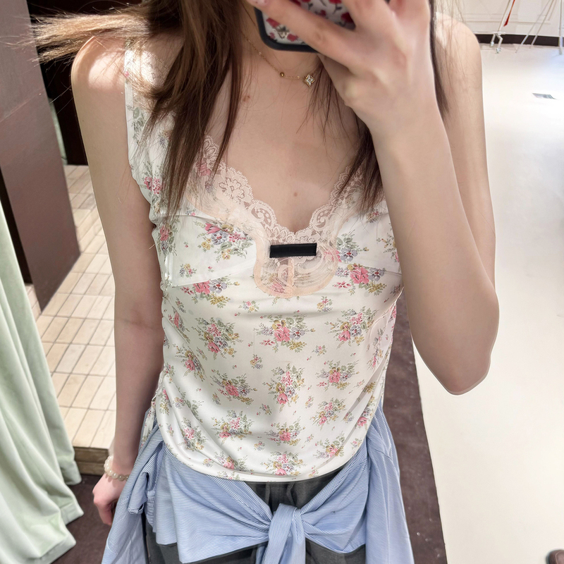 Larna Nanyou Women's Clothing~La Lace Patchwork Floral Polka Dot V-Neck Camisole Top for Women 26 Spring/Summer New Collection