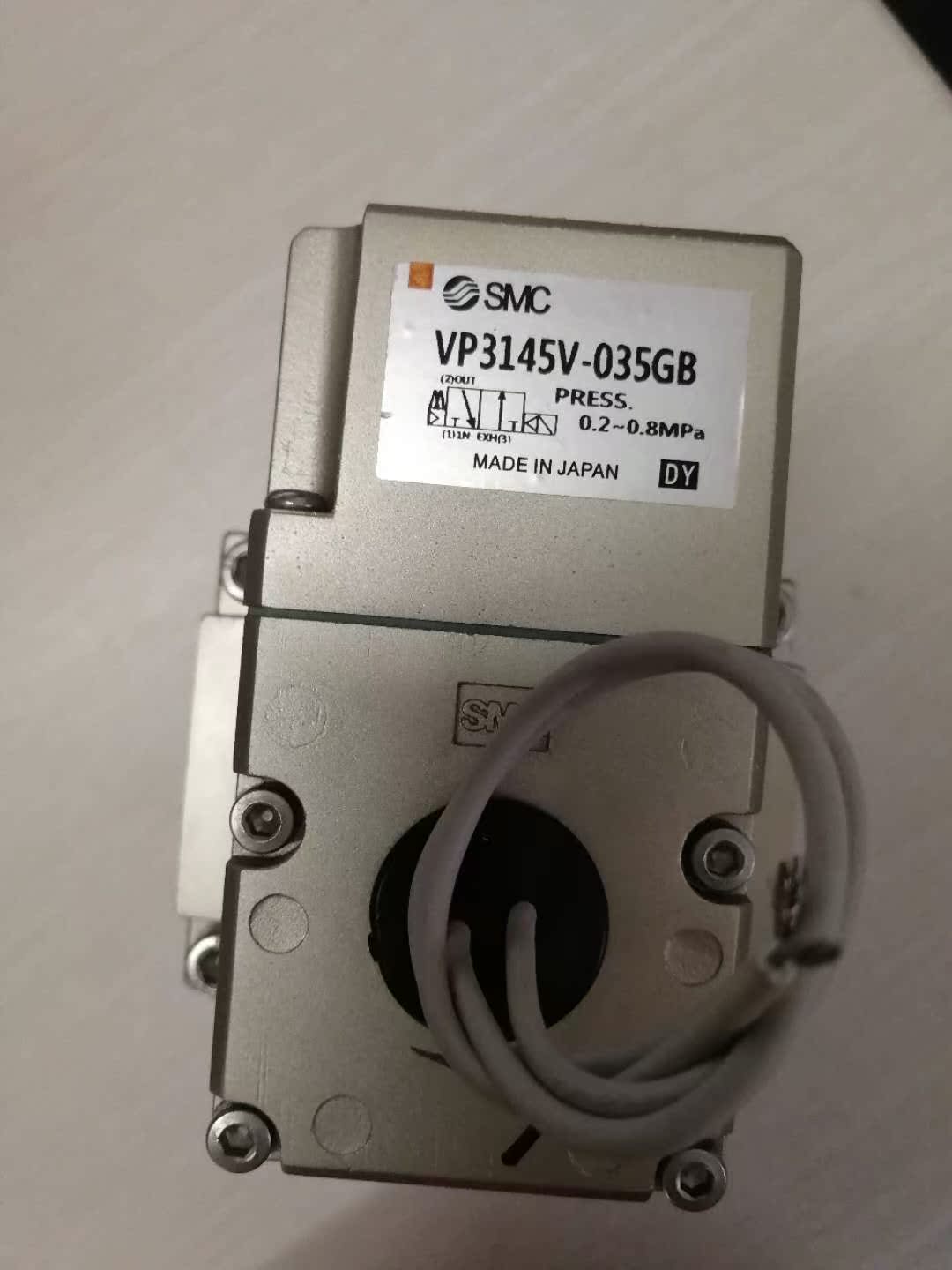 A large number of spot SMC solenoid valve VP3145-035DLA VP3145-035DLB spot