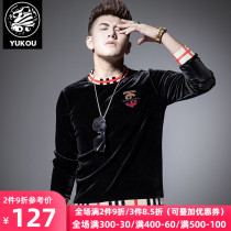 Yukou long-sleeved t-shirt mens 2019 new autumn and winter gold velvet semi-high collar contrast embroidery tide brand mens base shirt