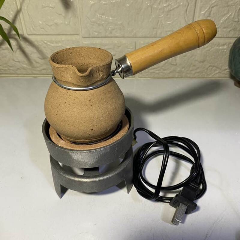 Traditional Handmade Gansu Longnan Tea Pot Set with Old-Style Electric Stove, Coarse Pottery Side-Handle Wood-Fired Tea Pot Traditional Handmade Gansu Longnan Tea Pot Set with Old-Style Electric Stove, Coarse Pottery Side-Handle Wood-Fired Tea Pot