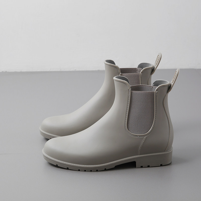 Fashion Models Outwear Rain Shoes Women Short Cylinders Day Series Rain Boots Summer Waterproof Set Shoes Non-slip Water Boots Rubber Shoes New Water Shoes