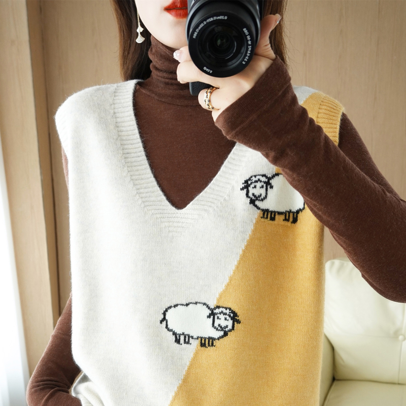 V Collar Knit Waistcoat Vest Lady Autumn Winter New Loose outwear jacket Outer lap waistcoat Non Cashmere Sweater Ram Shoulder