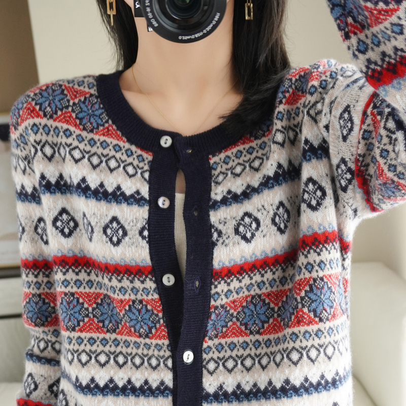 2021 autumn and winter new female knit cardiovert round collar casual jacquard retro ethnic wind idle and lazy sweater jacket