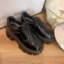 Small leather shoes female Inn Wind 2022 Spring new coarse high heel retro lacquered leather pines Shoes Thick bottom Levox Shoe