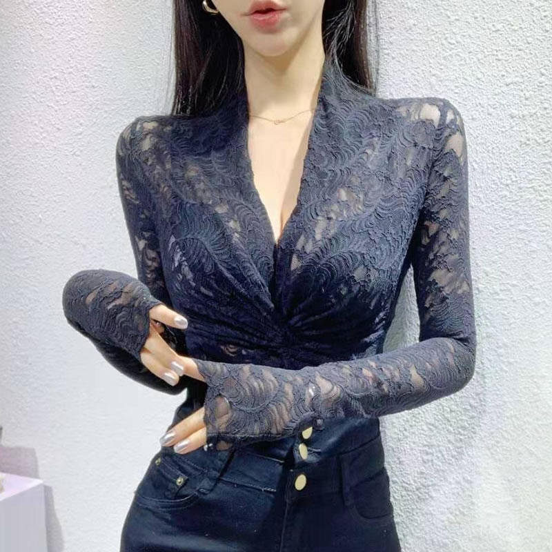 Lace Base Shirt for Women, Long-Sleeved, Spring and Autumn 2023 New Style, Korean Version, Elegant, Slim-Fitting, Stylish, Sexy V-Neck Top