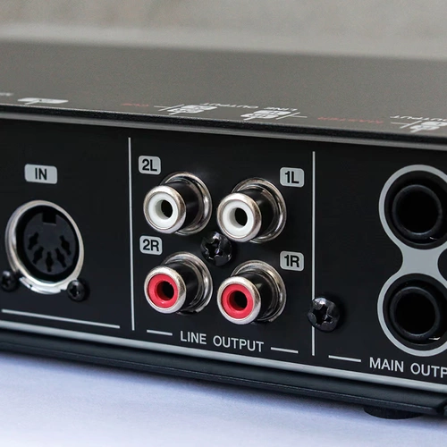 Yamaha Shengca UR24C Профессиональная внешняя USB -гитарная музыкальная звукозапись трансляция в прямом эфире