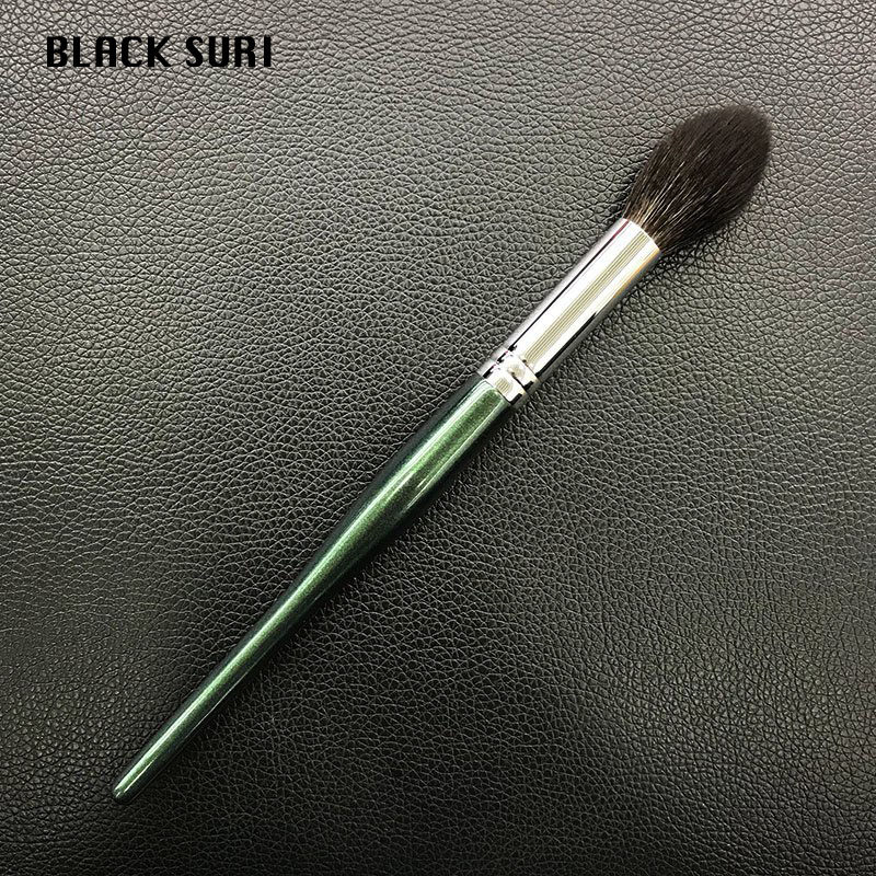 A high-gloss brush with a blush brush, real hair, flame-shaped soft animal hair, sun-dried red brush, high-gloss brush wool