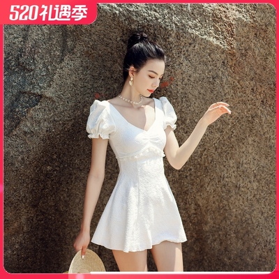 泳衣女2021年新款镂空蕾丝保守遮肚显瘦独立平角裤仙女范温泉海边