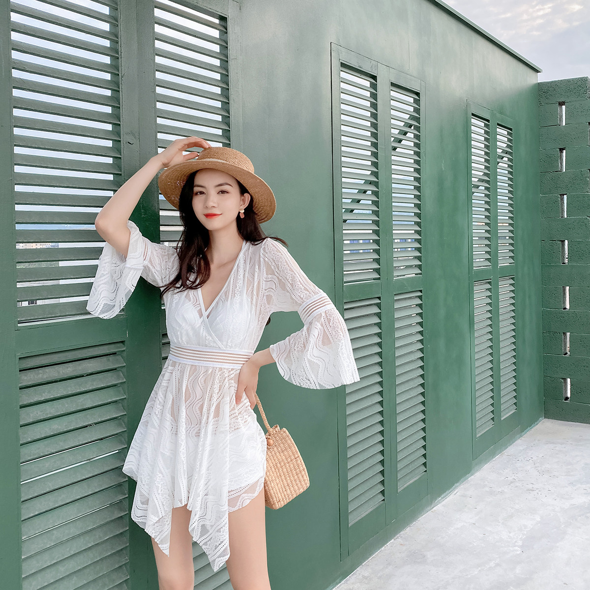 Superfairy bikini swimsuit female lace hooded three-piece set with steel ring small breasts to woo beach dresses and escapes