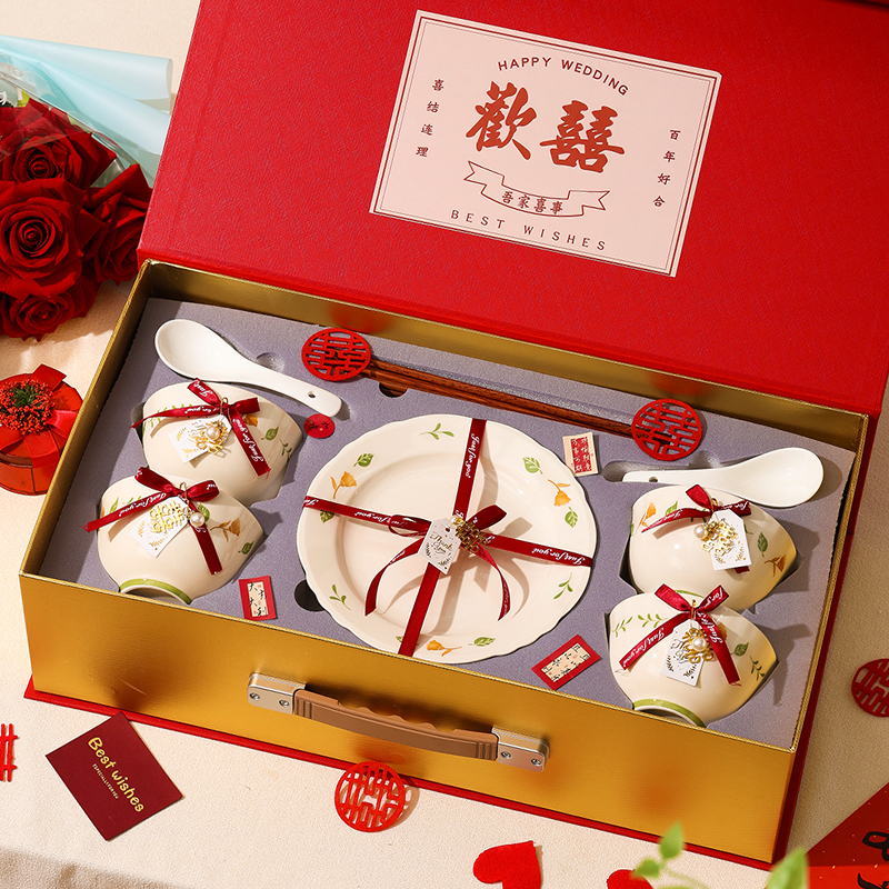 Dishes and Tableware Gift Box, Wedding Dowry, Chinese-Style Gift for Best Friend, High-Value Set, Bride Gift, Practical and Festive for Newlyweds