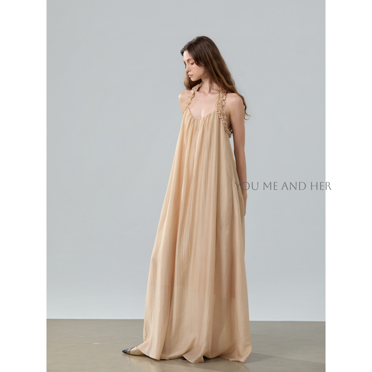 YOU ME AND HER オリジナルデザイン ギリシャ風ロマンティック レースアップ スリップドレス（女性用、オフショルダー バケーションスタイル）