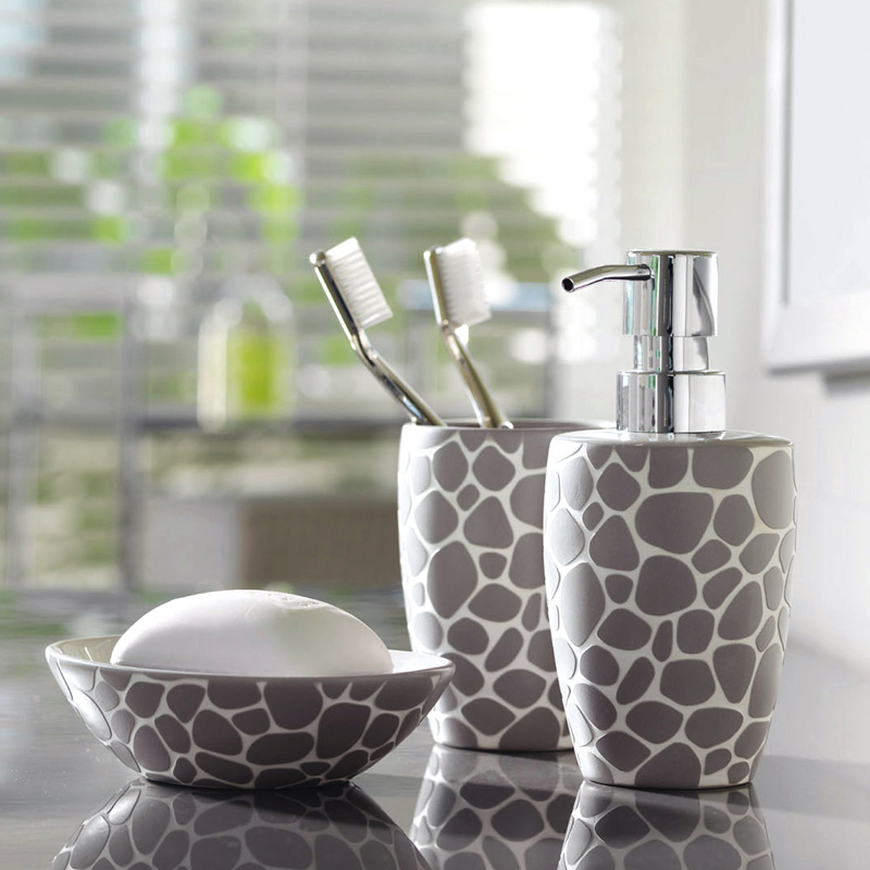 European fashion SPIRELLA silk pury creative ceramic pebbles 4 suit the room that defend bath combination