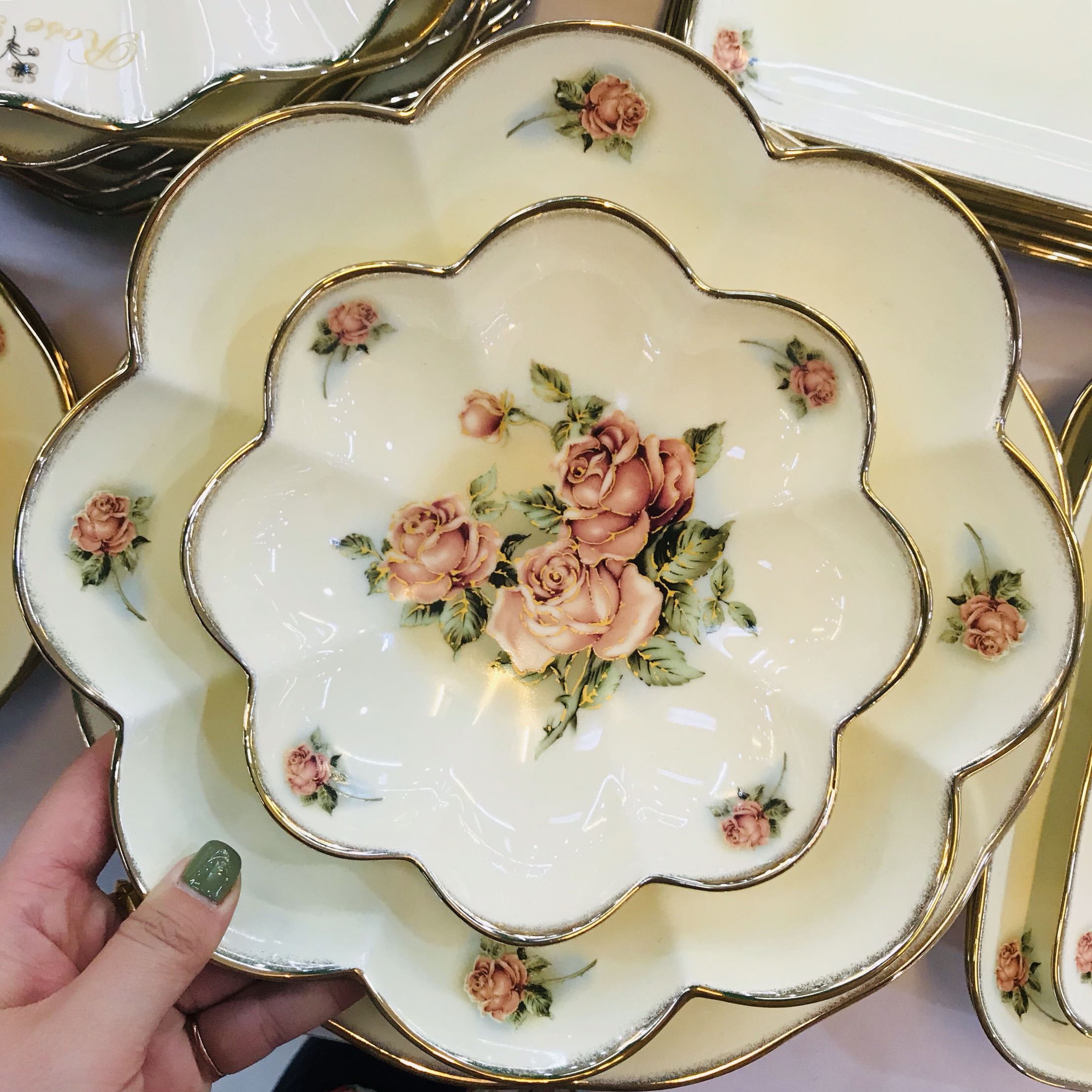 Korean original imported Queen rose Queen rose 13k gold-rimmed ceramic plate lotus plate plate fruit plate