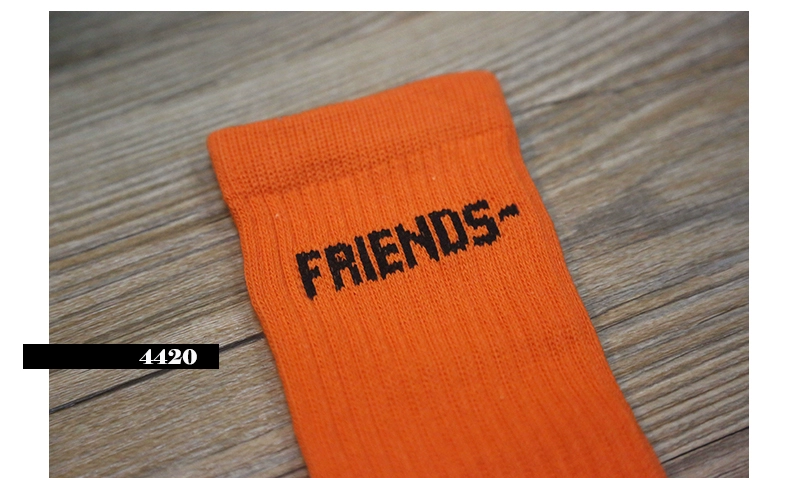 日 发 #Vlone PopUp Limited Orange Friends Khăn bông thể thao đáy tất ngắn càng sớm càng tốt