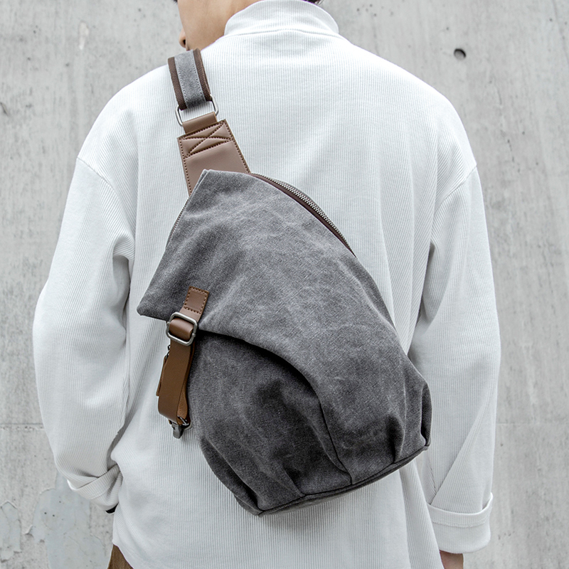 Canvas Retro Trendy Chest Bag Men Casual Single Shoulder Diagonal Satchel Day Ensemble Small Crowdpack Large Capacity Postman Bag