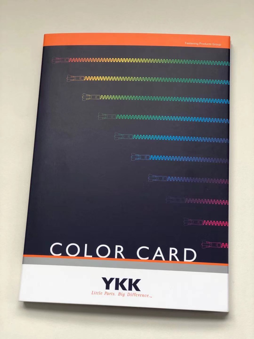 2017 New original Japan YKK zipper color card 582 colors zipper industry professional color card