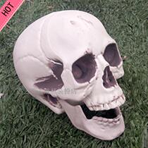 Simulation skull ornaments haunted house decoration Halloween horror model tricky cos toy room escape props