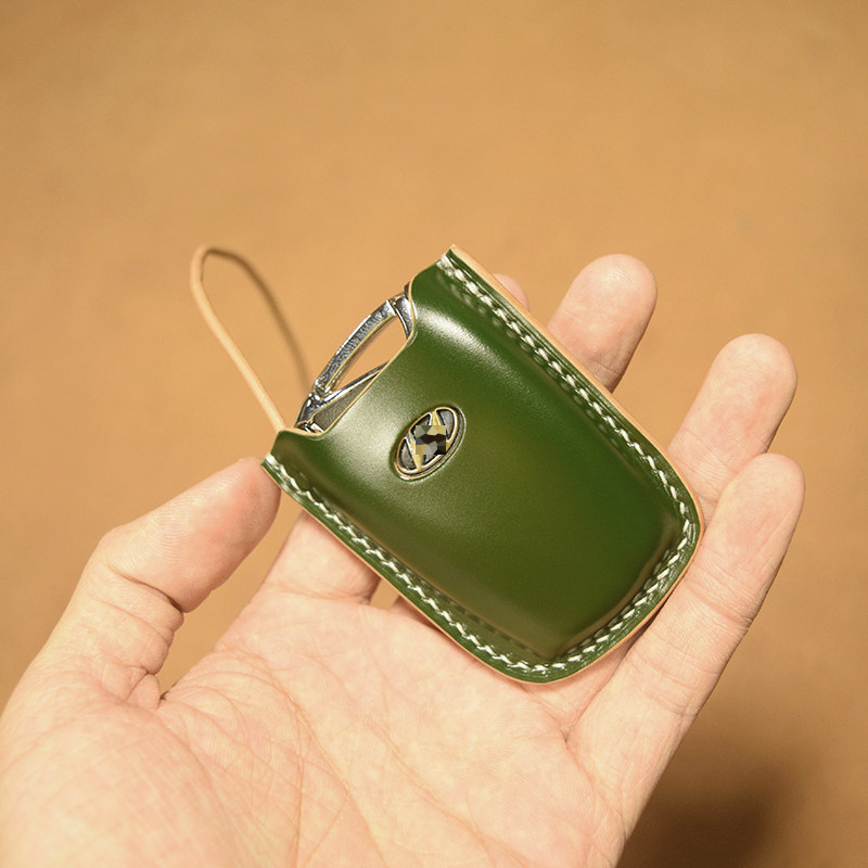 Suitable for modern brand new Shengda horse hip leather key case custom handmade