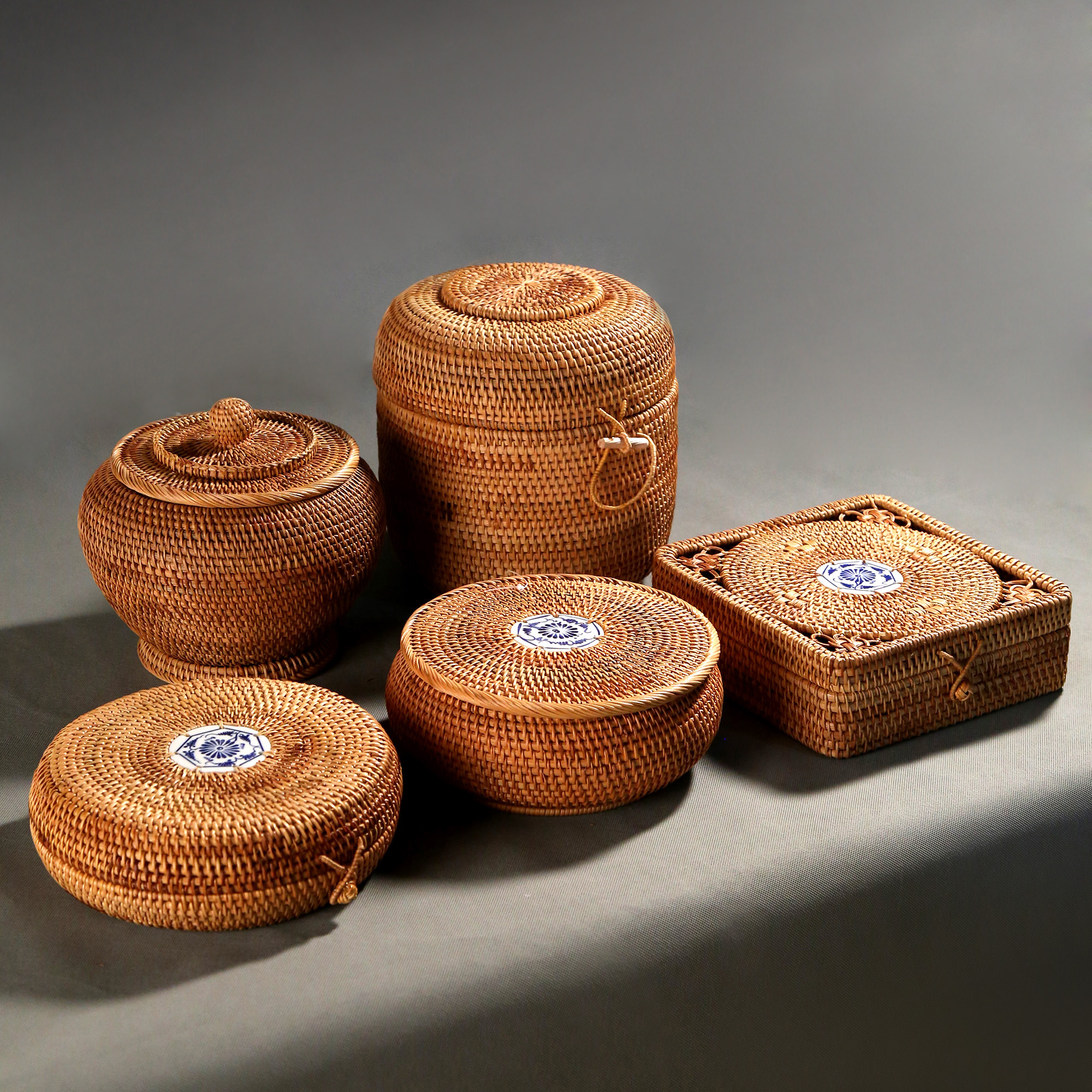 Vietnamese rattan with lid candy box Pu'er tea cake box bamboo chicket 7 Sub-barrel containing creative home storage basket