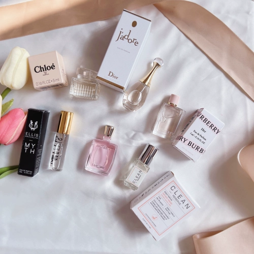 [qiao可爱的各种各样的Q香]