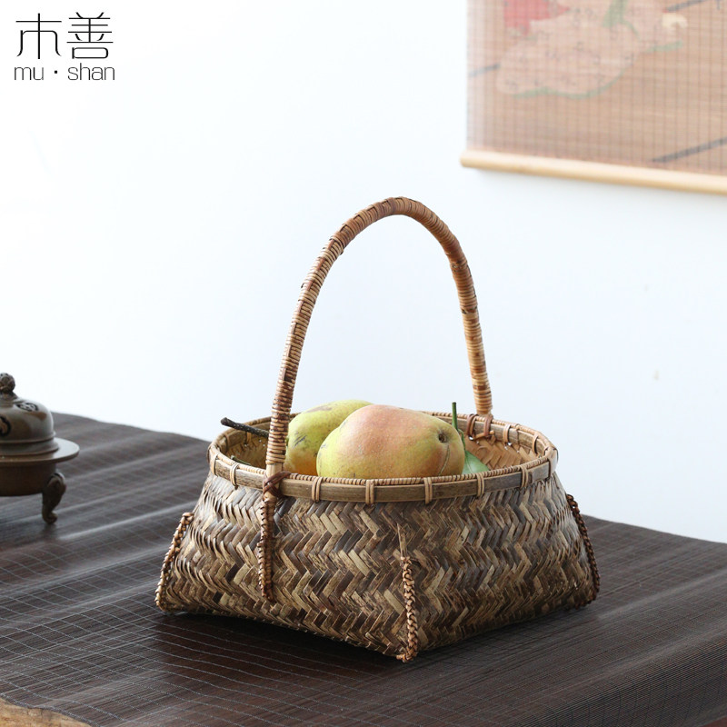 Vintage bamboo basket Small flower basket Small basket portable basket Storage basket Small fruit basket Snack basket Small fruit basket