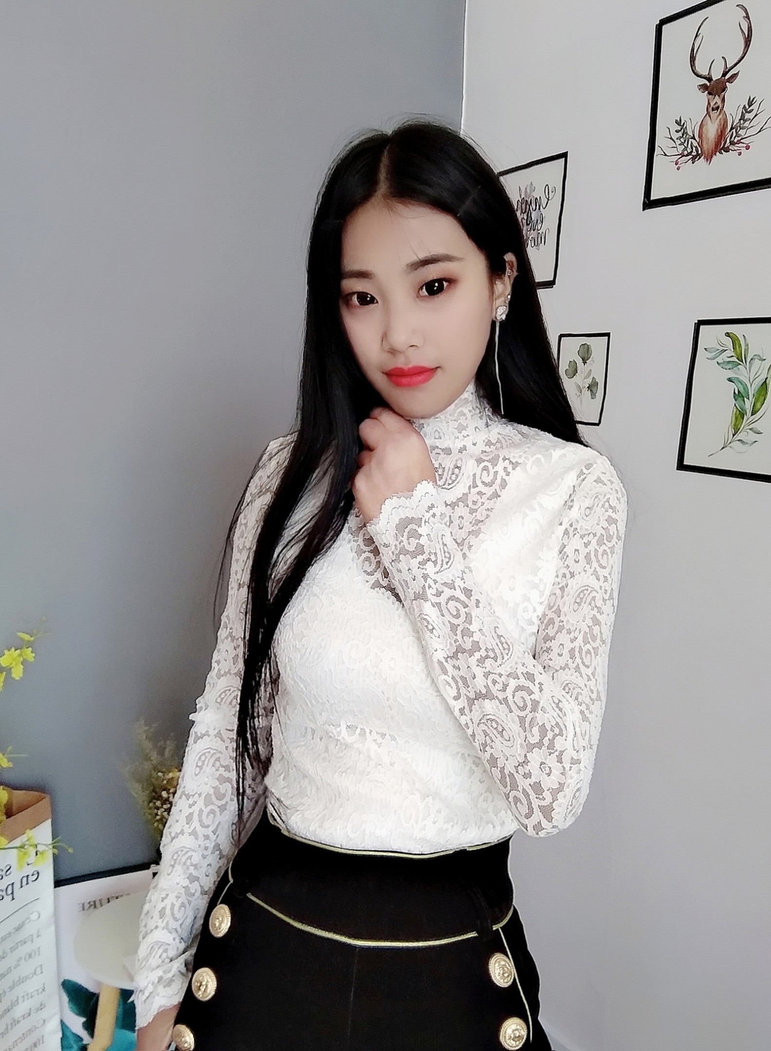 挑一件保暖蕾丝打底衫,时髦又好穿!