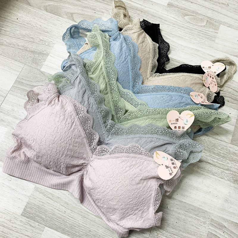 Foreign trade export leak latex lace underwear women's big breasts show small gathered without steel ring sports beautiful back bra thin