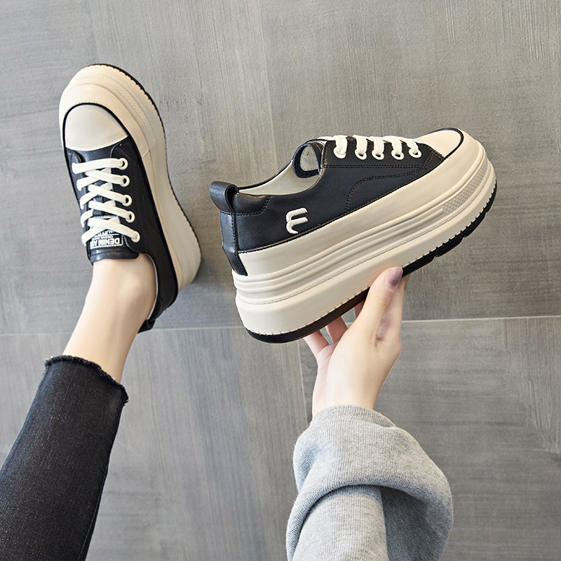 Inside heightening women's shoes 2022 spring new wave thick bottom muffin shoes single shoes fashion bursting small white shoes casual board shoes