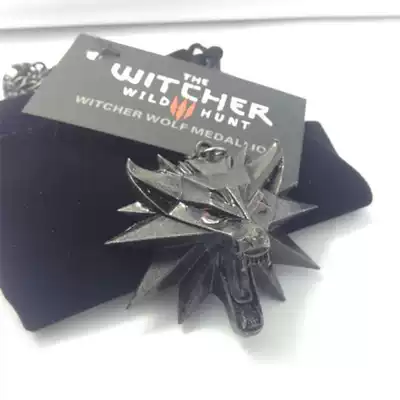 Witcher 3 surrounding wolf head necklace LED crazy hunting original badge Witcher Wizard pendant pendant Wizard jewelry