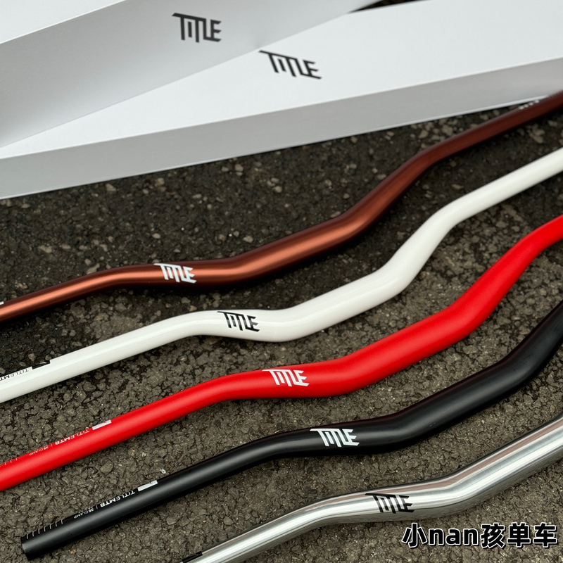 Canadian Title Mtb Ah1 31.8/35 Caliber Aluminum Alloy Handlebar for Mountain Bikes, Dirt Jumps, and Downhill Bikes Canadian Title Mtb Ah1 31.8/35 Caliber Aluminum Alloy Handlebar for Mountain Bikes, Dirt Jumps, and Downhill Bikes