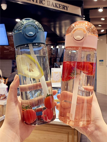 Модный трендовый спортивный пластиковый высококачественный портативный стакан для спортзала со шкалой для школьников со стаканом