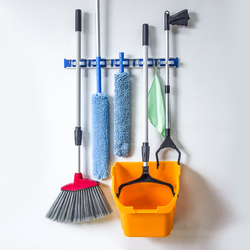 Powerful load bearing free of punching mop hooks hanging hanging powerful and unscarred containing layer frame mop deviner mop clips