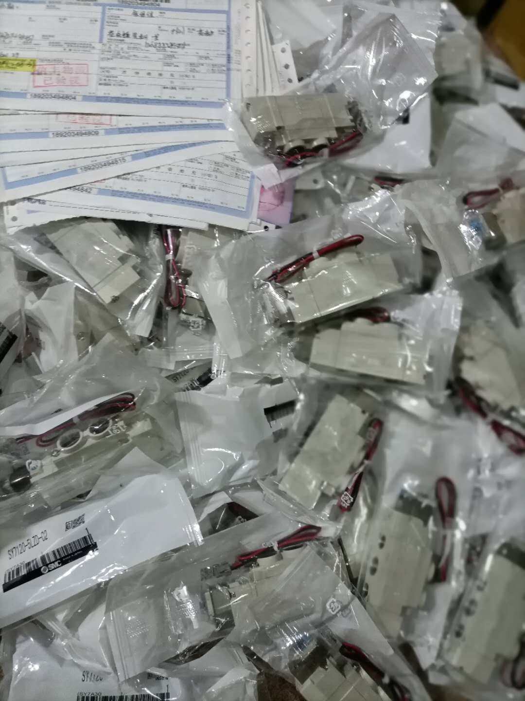 Spot sale SMC solenoid valve SYJ3443-6LOZ SYJ5120-1L-M5 SYJ5120-3L-M5