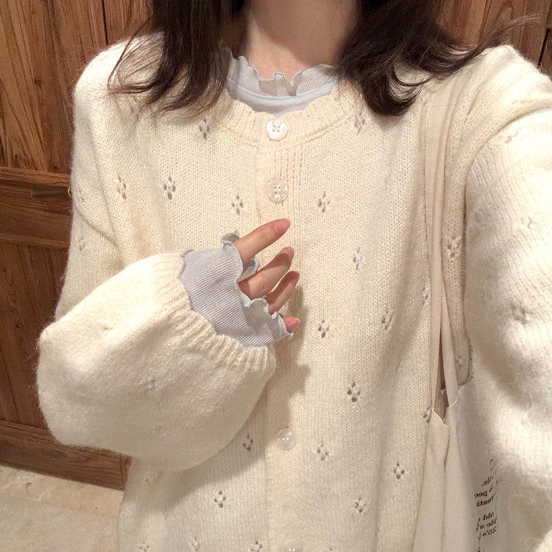 Retro Forest Style Mixed Color Lace Cut Out Four-Hole Knitted Cardigan Sweater K