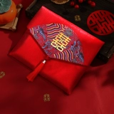 Красный конверт Свадьба Специальный 2023 Недавно заинтересованная сумка с красной конвертом. Родители сменили пероральные сборы и чайную одежду