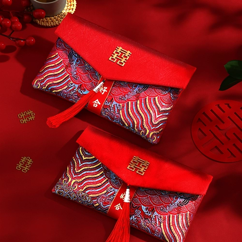 Красный конверт Свадьба Специальный 2023 Недавно заинтересованная сумка с красной конвертом. Родители сменили пероральные сборы и чайную одежду