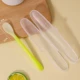 Светло -зеленая пища дополнительная ложка + коробка для хранения. (Юбинала)