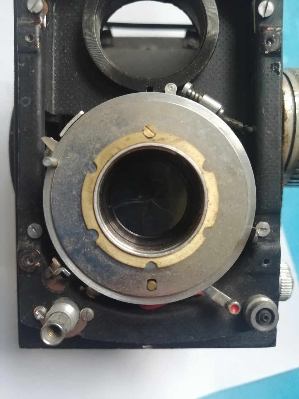 A shutter that comes out of a seagull 4A camera dismantling machine.